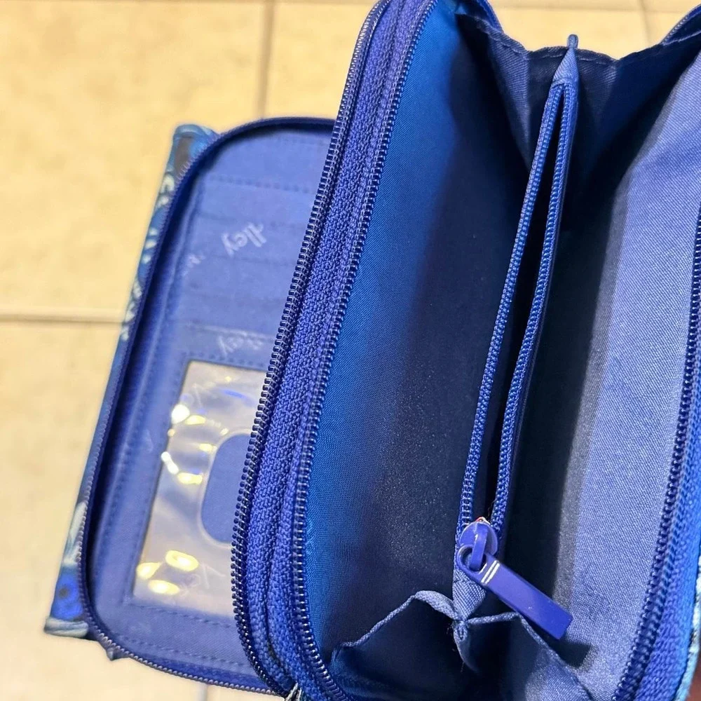 Vera Bradley wallet